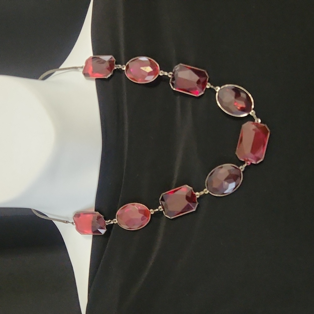 Jewelry - Picture 6 of 6